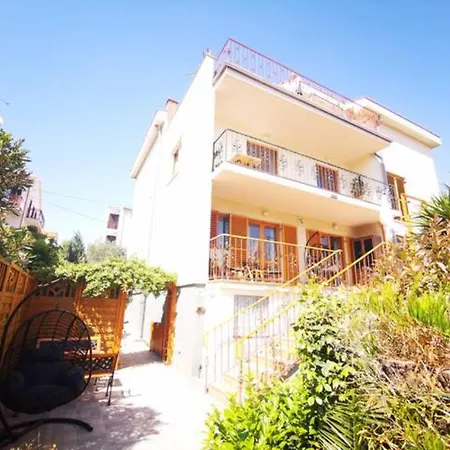 Helena Stari Grad (Hvar)